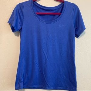 Women’s Scoop Neck Dri-fit Top in Size S, Blue